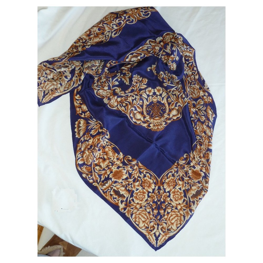 100% Silk Scarf
